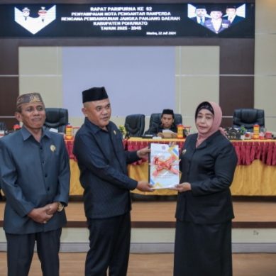 Wabup Suharsih Igirisa Hadiri Paripurna Ke 62 DPRD Pohuwato