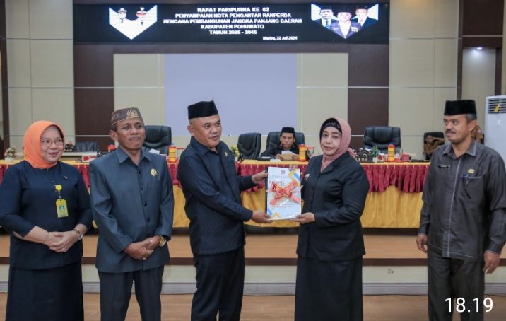 Wabup Suharsih Igirisa Hadiri Paripurna Ke 62 DPRD Pohuwato