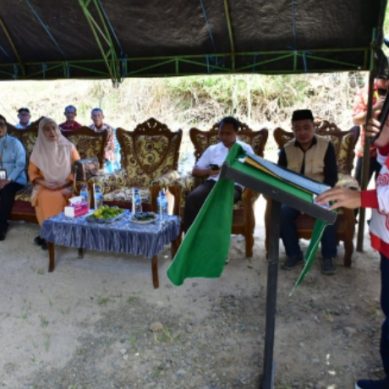 Peletakan Batu Pembangunan Gereja Santo Stanislaus Kostka di Desa Sari Murni, Kecamatan Randangan, Dihadiri Bupati Saipul A. Mbuinga,