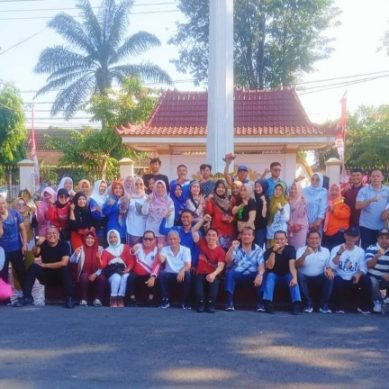 Pj. Bupati Lahat Bersama ASN di Lingkungan Pemkab Lahat Laksanakan Senam Pagi Bersama