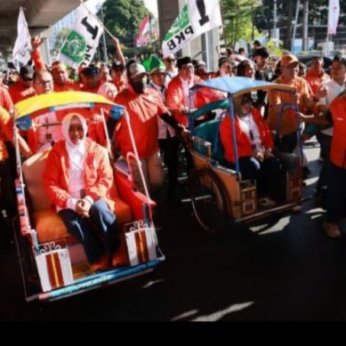 Soal Danny-Azhar Naik Becak ke KPU, Relawan Perubahan Sulsel Beri Tanggapan