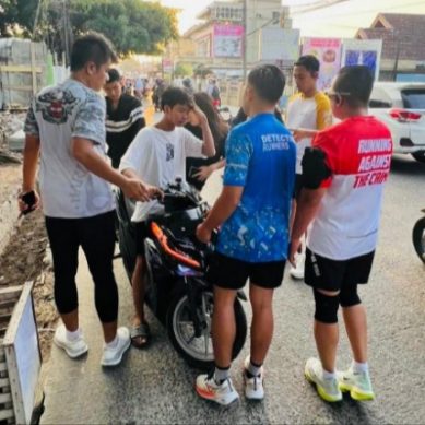 Boncengan Tanpa Helm dan Melawan Arus, 4 ABG Kepergok Petugas, Kombes Anwar : Miris, Orang Tua Tinggal dikota Palembang, Tapi Anak Kost.