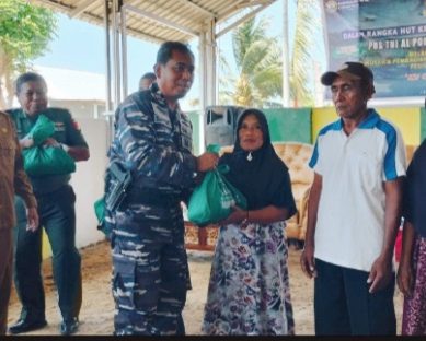 HUT Ke 79 TNI AL, Pos Lanal Pohuwato Gelar Bazar Murah