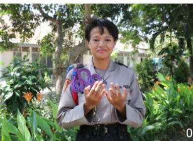 Siswi Disabilitas Sekolah Polisi Wanita Lemdiklat Polri itu juara Muaythai Putri