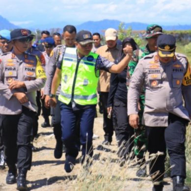 Kapolda Gorontalo Tinjau Langsung Lokasi Kecelakaan Pesawat SAM Air di Randangan