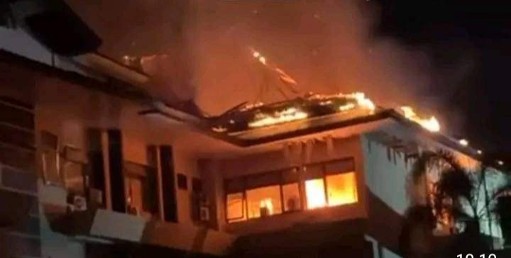 Kebakaran di Polda Gorontalo, 9 Unit Mobil Respon Cepat Lakukan Evakuasi
