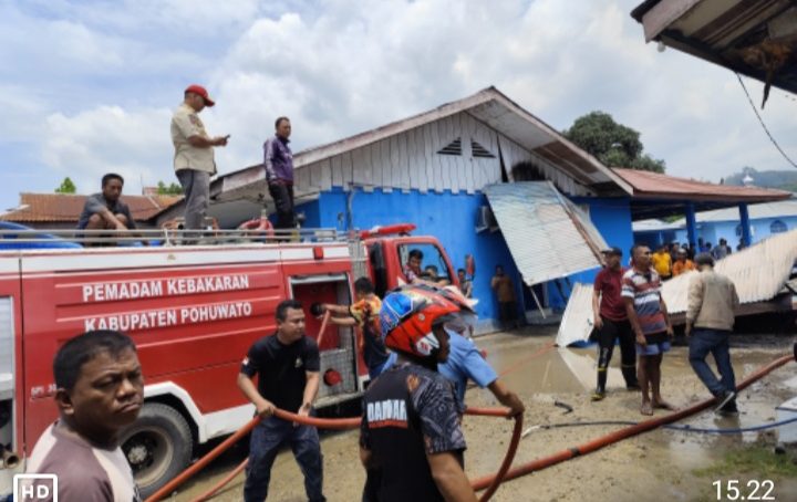 Tanggap Bencana, Satpol PP Dan Damkar Langsung Ke TKP