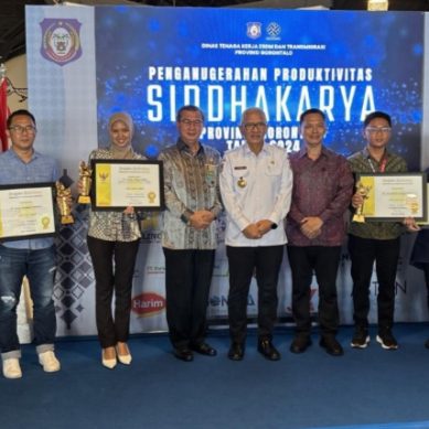 Patut Diapresiasi, PT PETS Terima Penghargaan Siddhakarya Dari Pemprov Gorontalo