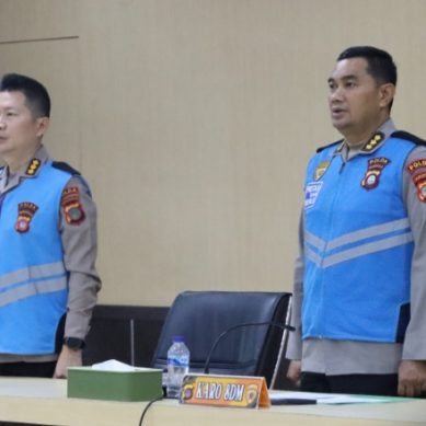 Karo SDM Pimpin Pengambilan Sumpah dan Penandatanganan Pakta Integritas Penerimaan Siswa SIPSS T.A. 2025
