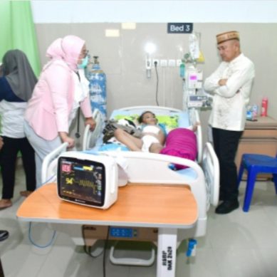 Ju’mat Berkah, Bupati Saipul Mbuinga Kunjungi Pasien RSBP