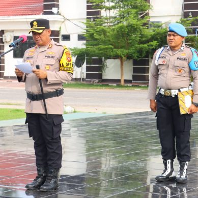 KAPOLRES POHUWATO PIMPIN UPACARA HARI KESADARAN NASIONAL