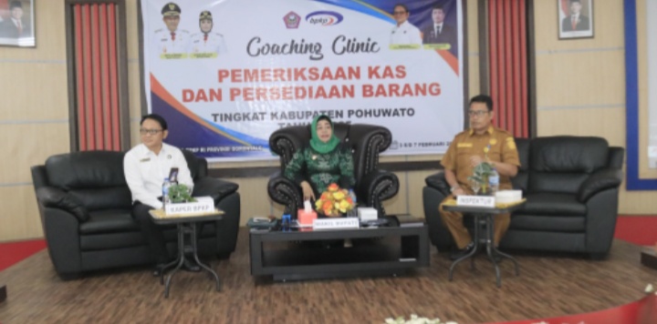 Wabup Suharsi Igirisa Buka Coaching Clinic Pemeriksaan Kas dan Persediaan Barang Kabupaten Pohuwato Tahun 2025