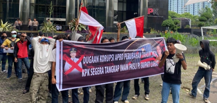 GCL Kembali Gelar Aksi di Gedung KPK, Ini Tuntutan Mereka…!!!