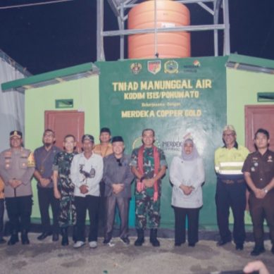 Resmikan Program TNI AD, Wabup Suharsi Igirisa Dampingi Pangdam XIII Merdeka