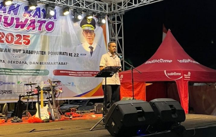 Sekda Iskandar Datau Tutup Pekan Raya Pohuwato Tahun 2025