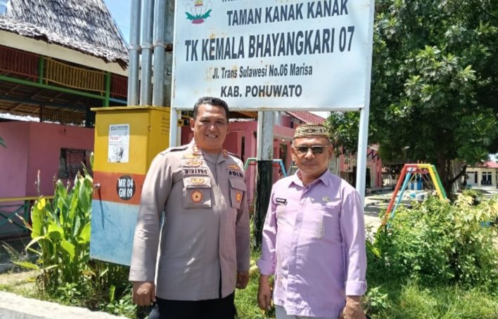 Kadis Pendidikan dan Kebudayaan Pohuwato Sambangi TK Bhayangkari 07 Pohuwato