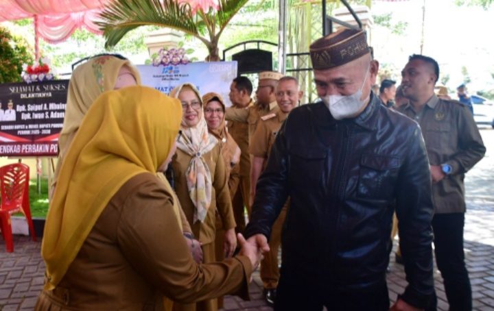 Bupati Pohuwato Saipul Mbuinga Di Sambut  Aparatur Pemerintah Daerah