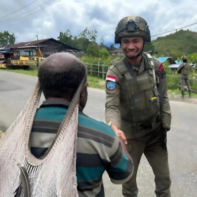 Patroli Rutin, Personel Ops Damai Cartenz-2025 Pastikan Oksibil Aman