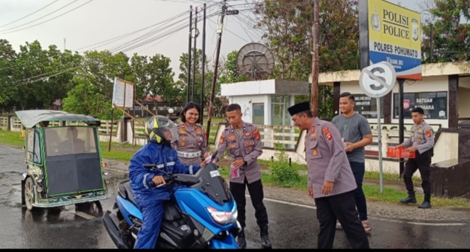 KAPOLRES POHUWATO BERBAGI KEBAHAGIAN DI BULAN SUCI RAMADHAN 1446 H