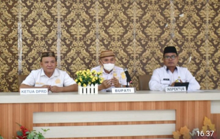 Bupati Dan Ketua DPRD Pohuwato Ikuti Peluncuran IPKD MCP Tahun 2025 Melalui Zoom Meeting.
