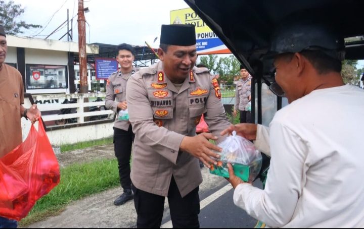 KAPOLRES POHUWATO KEMBALI BERBAGI BERKAH DI BULAN SUCI RAMADHAN 1446 H