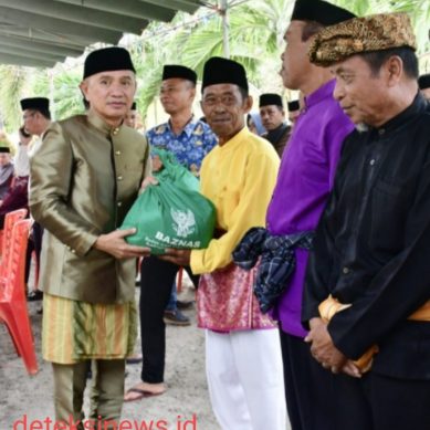 Di Popayato Serumpun, Baznas Salurkan 1.408 Paket Ramadhan
