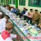 Bupati Saipul Mbuinga dan Wabup Iwan Adam Buka Puasa Di Mesjid Al Munawwarah Popayato