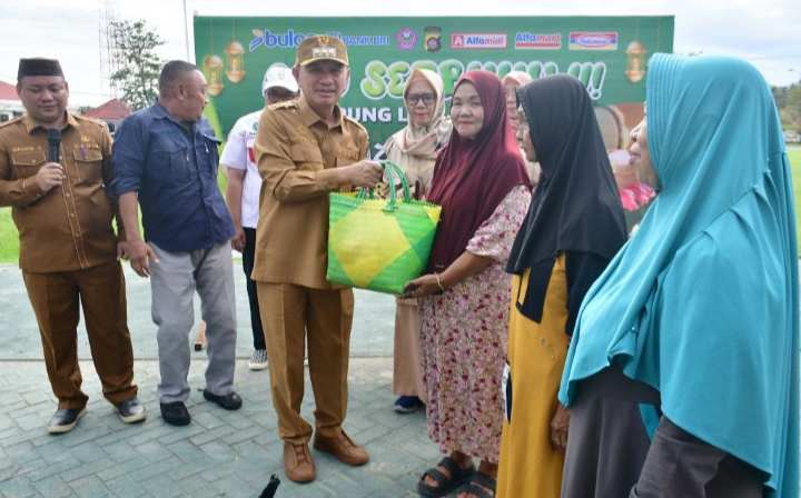 Pasar Murah Dan Pangan Murah Di Buka Langsung Bupati Saipul Mbuinga