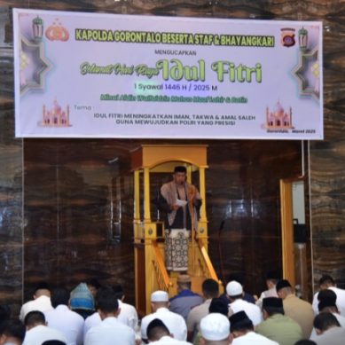 Pererat Silaturahmi, Polda Gorontalo Gandeng Masyarakat Sholat Idul Fitri Bersama
