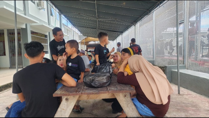 Hari Kedua Lebaran, Lapas  Pohuwato Dipadati Keluarga Warga Binaan Yang Berkunjung 