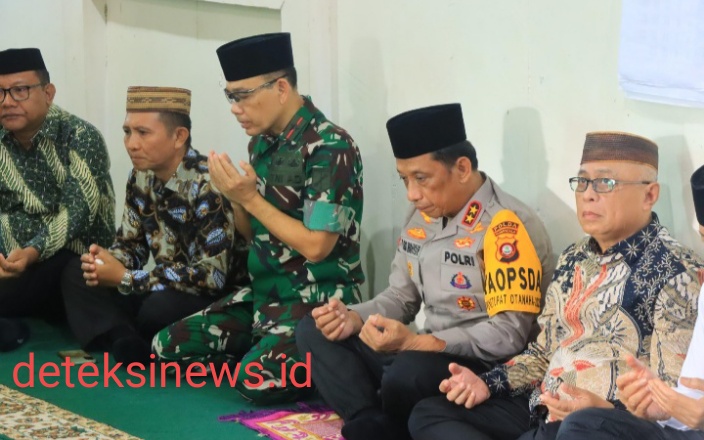 Kapolda Gorontalo Hadiri Perayaan Ketupat dan Halal Bihalal di Masjid Al-Magfirah Reksonegoro