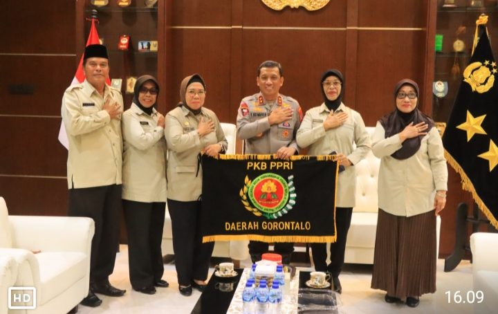 Kapolda Silaturahmi Dengan PP Polri dan Purnawirawan Polwan Daerah Gorontalo