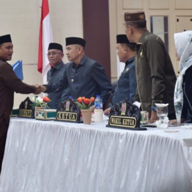 Penyampaian LKPJ TA 2024, Bupati Pohuwato Saipul Mbuinga Apresiasi Sikap DPRD