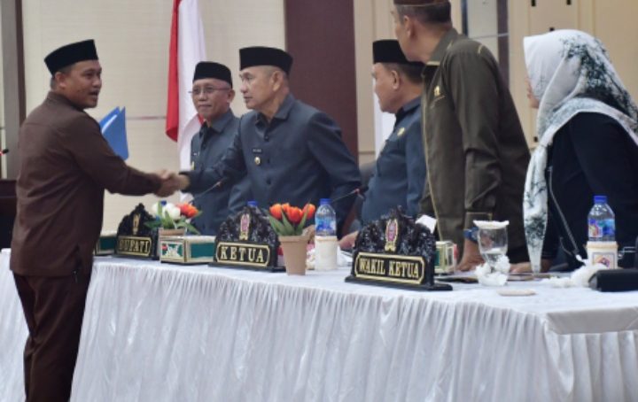 Penyampaian LKPJ TA 2024, Bupati Pohuwato Saipul Mbuinga Apresiasi Sikap DPRD