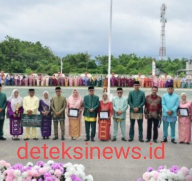 Bupati Saipul Mbuinga Serahkan Bantuan Bagi Siswa Yatim Piatu