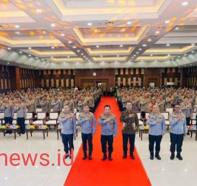 Tutup Rakernis SSDM dan Slog, Kapolri Komitmen Dukung Program Pemerintah
