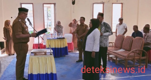 Mewakili Bupati Pohuwato, Camat Paguat Lantik PAW BPD Desa Soginti