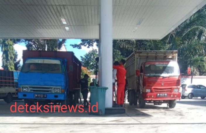 Miris, Oknum Anggota Polres Boalemo Di Sinyalir Menjadi Aktor Penyelundupan BBM Ke PETI Di Pohuwato