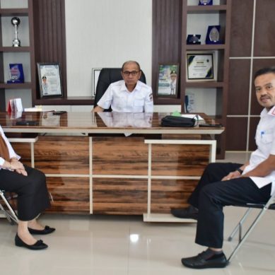 Bupati Saipul Mbuinga Instruksikan Percepat Proses Gaji 13 ASN Pohuwato