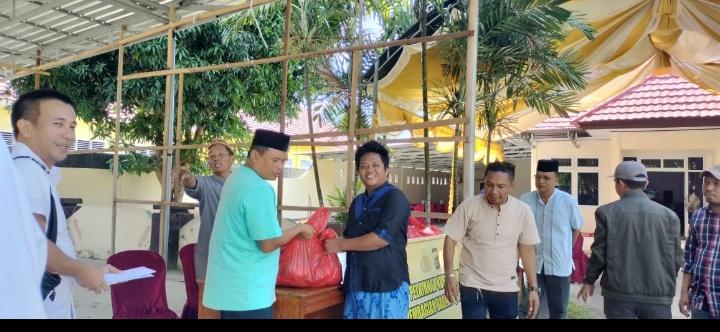 Berbagi Qurban Dengan Masyarakat, Ini Harapan Kapolres Pohuwato