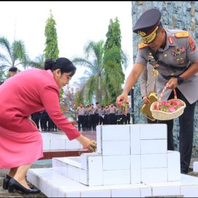 Mengenang Para Pahlawan, Polda Gorontalo Laksanakan Ziarah