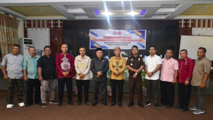 Hibah Rehabilitasi Dan Rekonstruksi Pasca Bencana Disaksikan Bupati Pohuwato, Saipul A. Mbuinga.