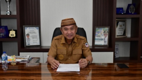 Raih Prestasi, Bupati Saipul Mbuinga Apresiasi Perjuangan Desa Dambalo Dan Kelurahan Siduan