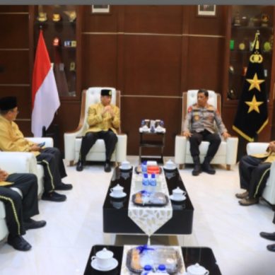 Perkuat Sinergi Budaya dan Keamanan, Kapolda Gorontalo Terima Audiensi  Dewan Adat  Gorontalo