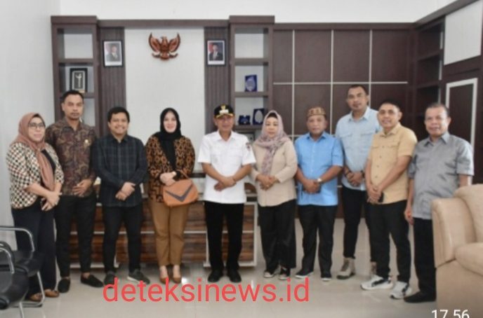 Berkunjung Ke Pohuwato, Komisi II Kabgor Di Terima Bupati Saipul Mbuinga