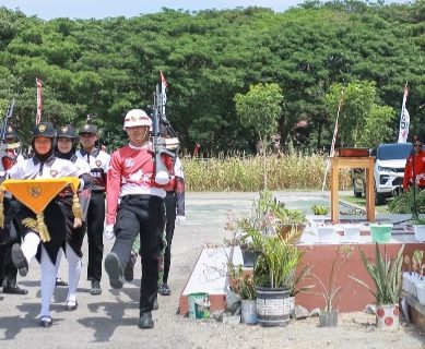 Wabup Pohuwato Iwan Adam Pimpin Gladi Bersih Penurunan Bendera HUT Proklamasi RI Ke – 80