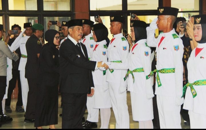 Bupati Lahat Kukuhkan Sebanyak 36 Anggota Paskibraka Tahun 2025
