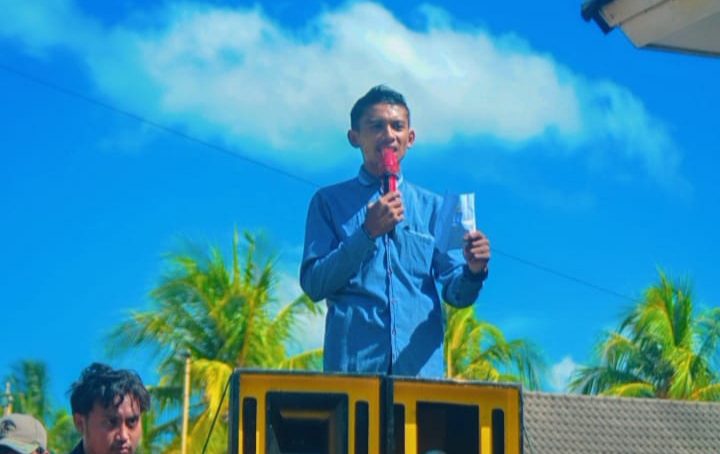 Mahasiswa dan Pemuda Pohuwato Gelar Aksi Protes Penarikan Kendaraan oleh FIF Pohuwato.