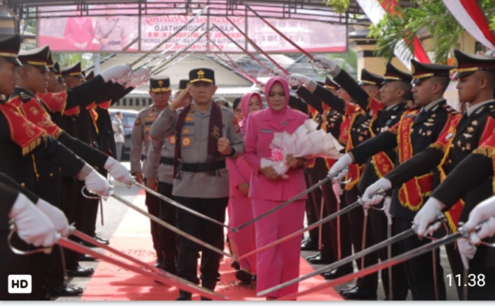 Gapura Pedang Pora Iringi Langkah Awal Kapolda Gorontalo