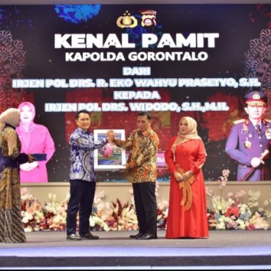 Polda Gorontalo Gelar Malam Kenal Pamit Dan Pisah Sambut Kapolda
